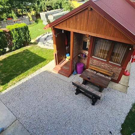 Apartmani Lavirint Ravne Visoko Exterior photo